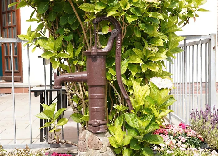 Zur-erholung Hotel *